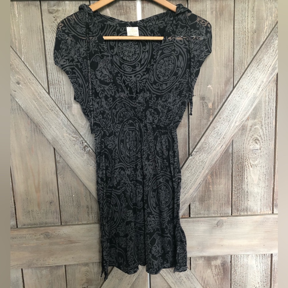 Marika Swimsuit cover up Sz S Hooded short sleeve draw waist